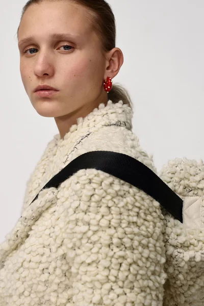 Look 10